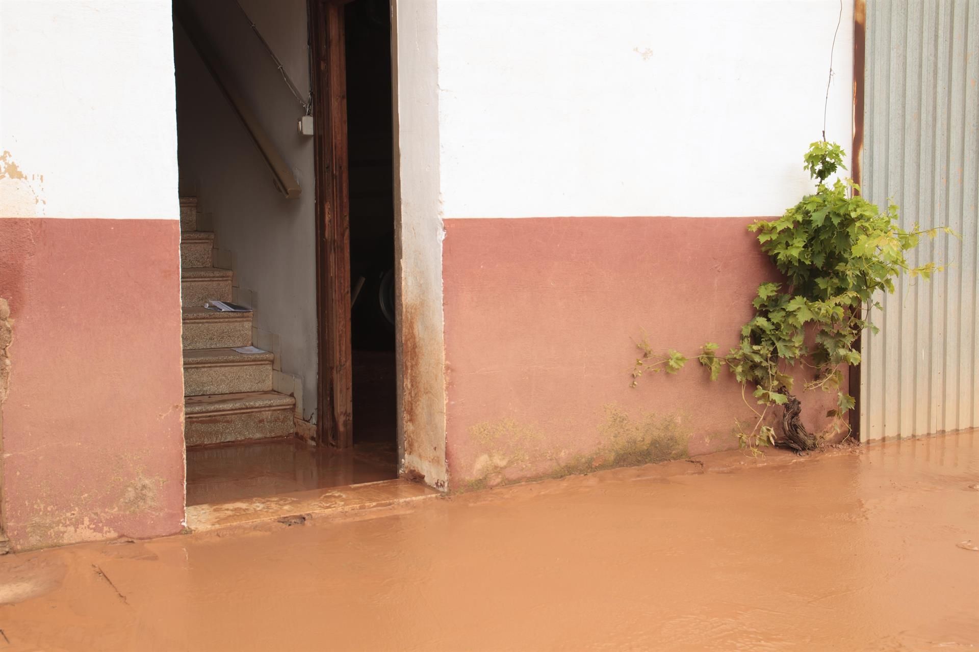 Vivienda inundada, tras el paso de la fuerte tormenta, en el municipio de Fuenmayor, junio de 2021 / Foto: EP