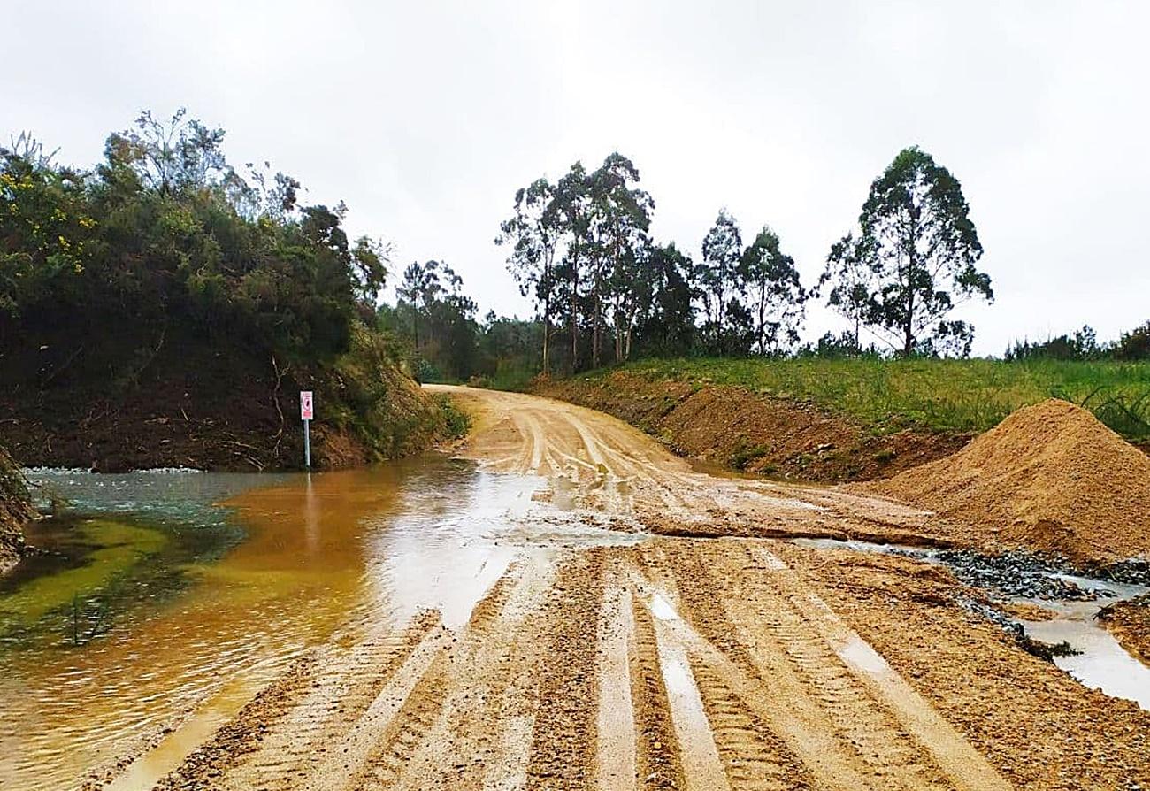 Contaminación de las aguas por la mina de Viralongo / Foto: Ecoloxistas en Acción