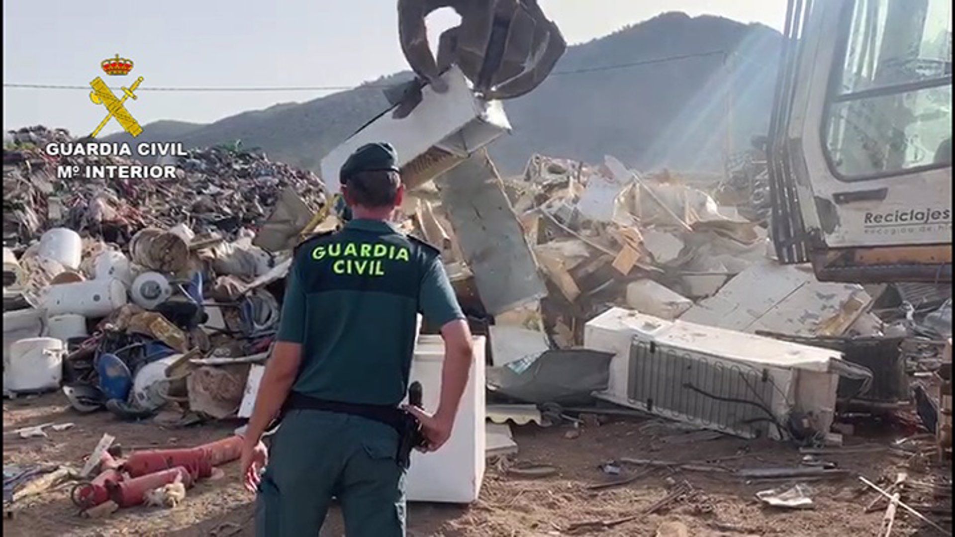 Material incautado por la Guardia Civil en el marco de la operación 'Redivivu'.  Delitos ambientales / Foto: EP