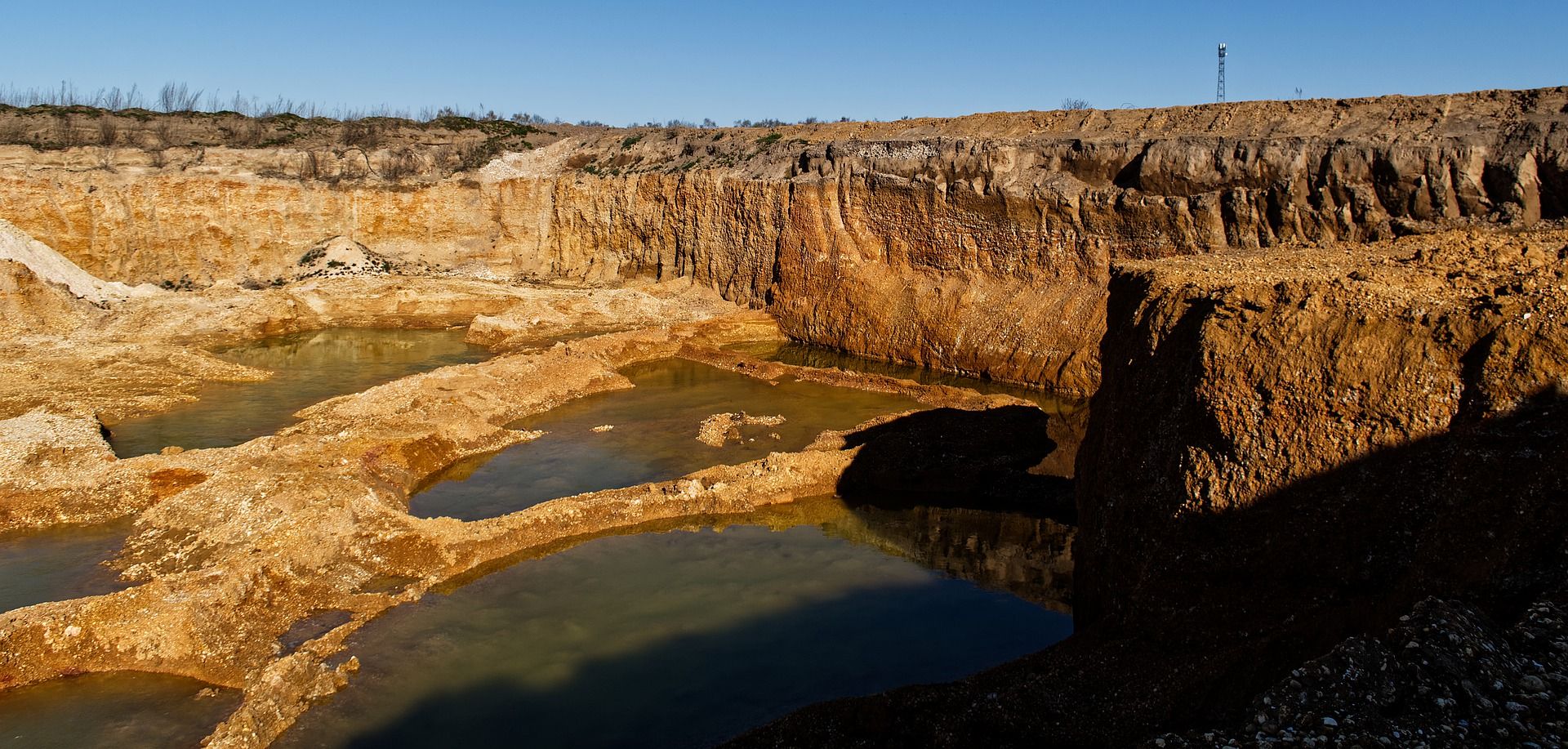 Las aguas ácidas de mina se asocian a los depósitos de sulfuros polimetálicos / Foto: Uwe T. - Pixabay