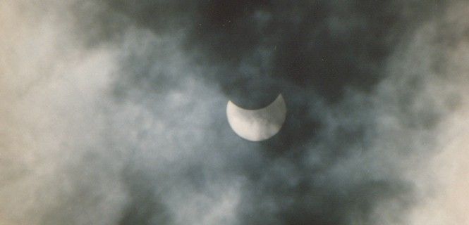Fase parcial antes del eclipse total del 11 de julio de 1991, en Guanacaste (Costa Rica) / Foto: Mariordo - Wikipedia