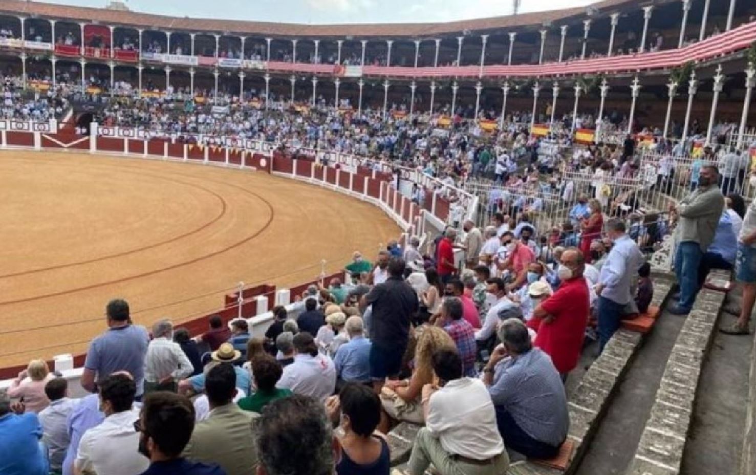 Corrida de toros de la Feria Taurina de Begoña, en la plaza de toros de Gijón / Foto: EP