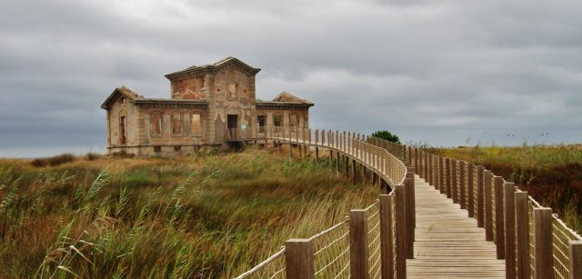 Mirador del Semàfor en un paseo por el rio Llobregat organizada por el Alluntamiento del Prat del Llobregat / Foto: Elprat.cat Mirador del Semàfor en un paseo por el rio Llobregat organizada por el Alluntamiento del Prat del Llobregat / Foto: Elprat.cat