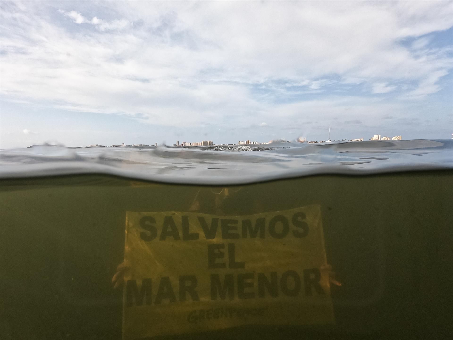 Campaña de Greenpeace para salvar el Mar Menor, víctima del trasvase Tajo-Segura / Foto: EP