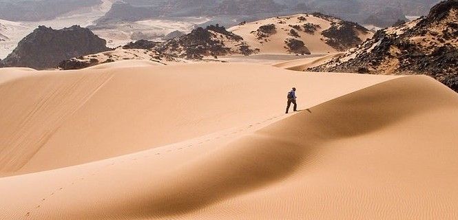 Zona de dunas en el desierto sahariano. Una sequía de 1.000 años creó el actual desierto del Sáhara / Foto: Luca Galuzzi