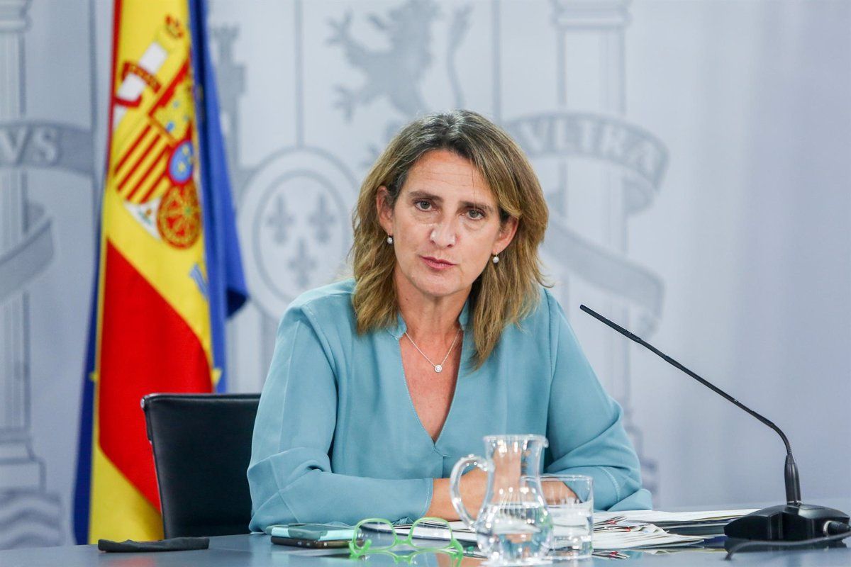 La ministra para la Transición Ecológica, Teresa Ribera, tras una reunión del Consejo de Ministros, el 3 de agosto de 2021. Precio de la factura de la luz / Foto: EP