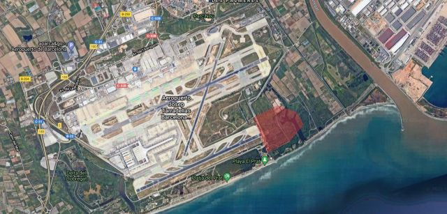 Recreación genérica aproximada de la afectación (en rojo) de la ampliación del aeropuerto del Prat sobre La Ricarda, apartir de documentación de Aena y Google Maps Recreación genérica aproximada de la afectación (en rojo) de la ampliación del aeropuerto del Prat sobre La Ricarda, apartir de documentación de Aena y Google Maps