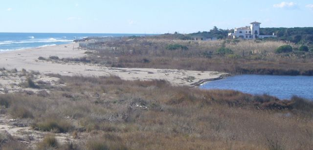 Vistas de La Ricarda desde el mirador el Semáforo, en la laguna de la Magarola / Foto: Jordi Ferrer - Wikipedia Vistas de La Ricarda desde el mirador el Semáforo, en la laguna de la Magarola / Foto: Jordi Ferrer - Wikipedia