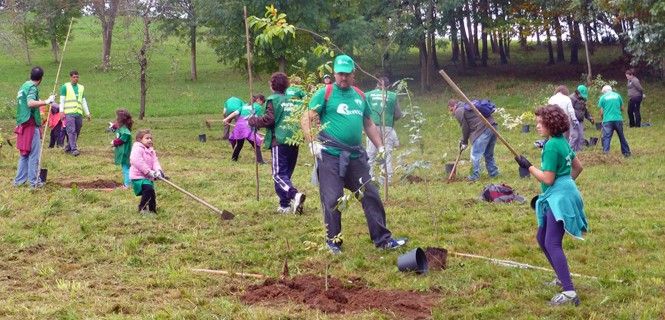 Crecer en entornos naturales estimula los sentidos / Foto: Asociación Cultural de Bosques de Cantabria