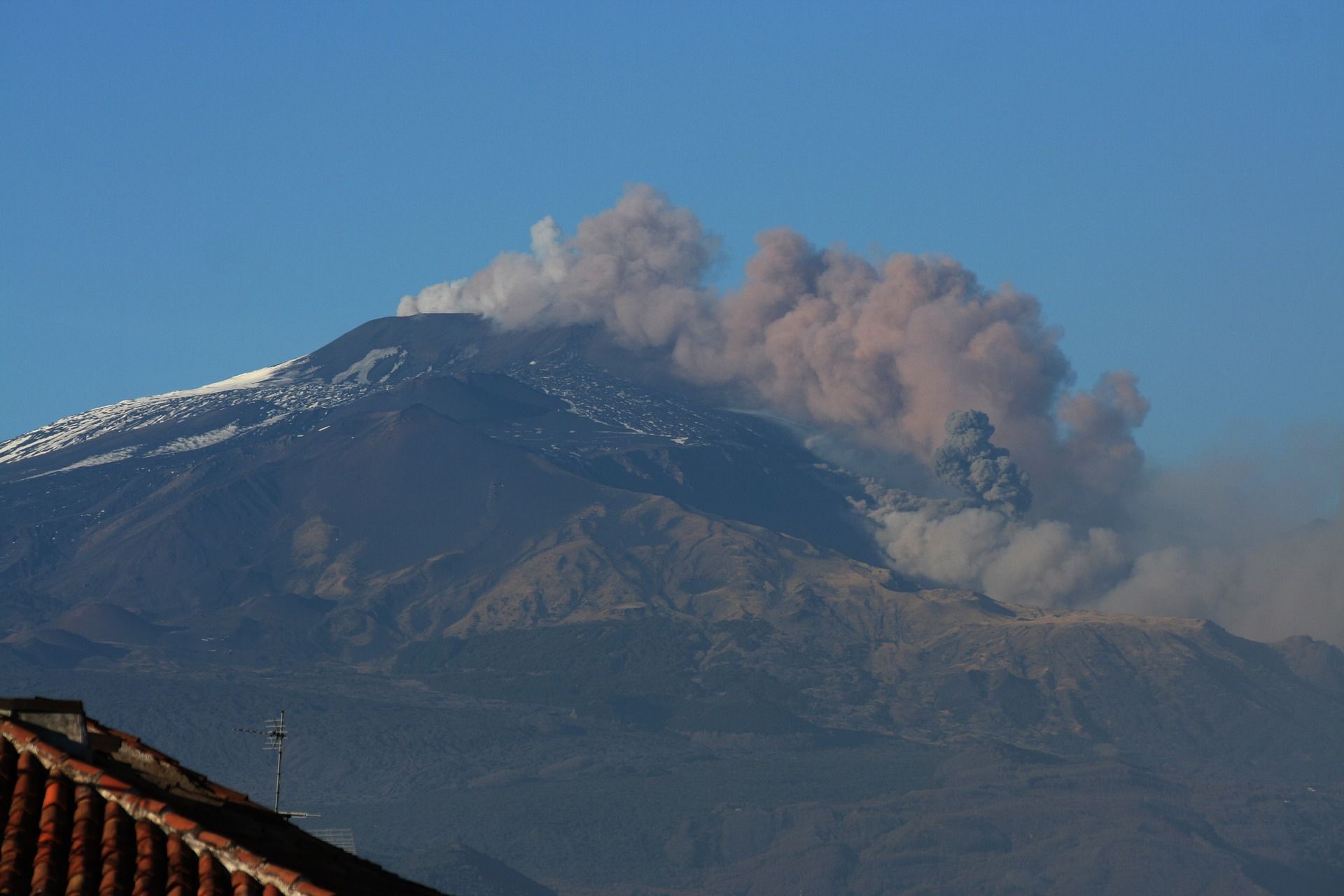 Imagen de archivo de la erupción del volcán Etna, en Sicilia / Foto: Pixabay