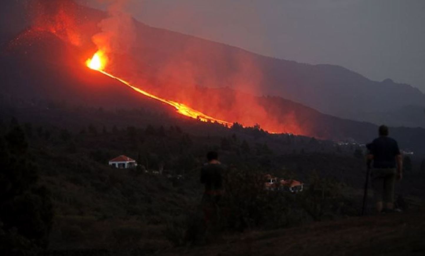 El volcán de Cumbre Vieja en La Palma se reactiva tras unas horas parado a 27 de septiembre / Foto: EP