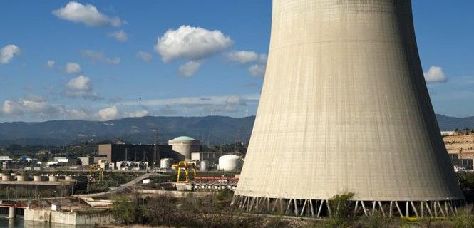 La central de Ascó tiene dos de los siete reactores de España / Foto: Josep Cano