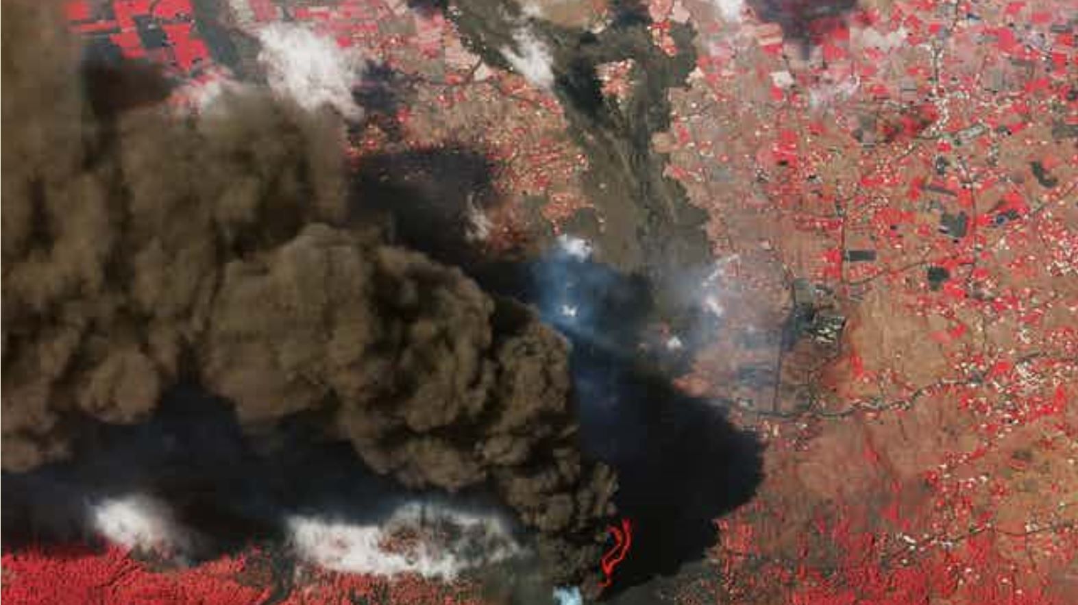 Imagen de La Palma tomada por los satélites SkySat de la ESA el 4 de octubre. ¿Qué nos dicen la lava y cenizas sobre lerupción volcánica? / Imagen: The Conversation