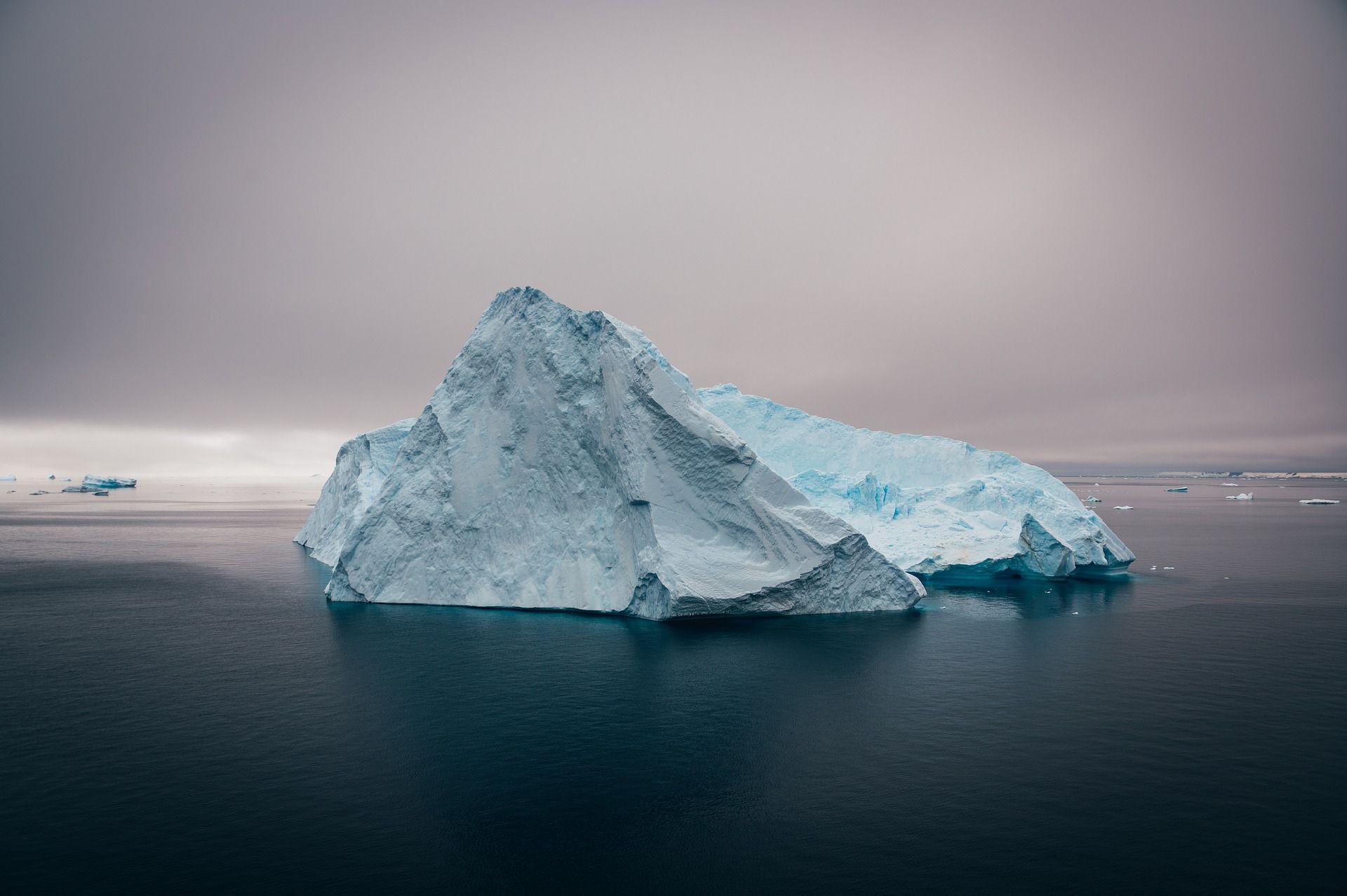 Un iceberg de la Antártida. Al 'Pacto por el clima' se han sumado más de 100 fundaciones / Foto: Andrea Spallanzani - Pixabay