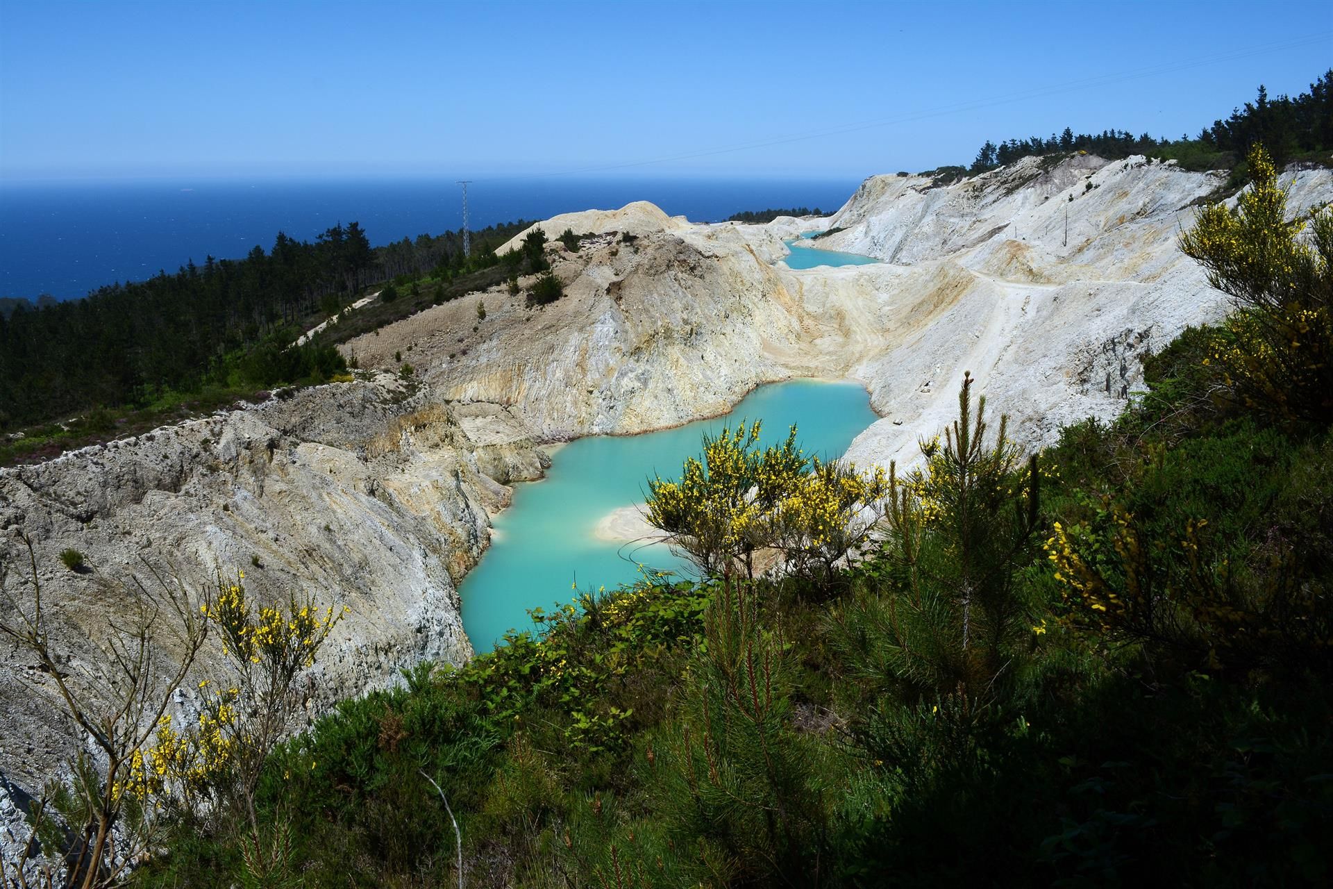 Balsas mineras en la zona de Monte Neme / Foto: Salvemos A Cabana - EP