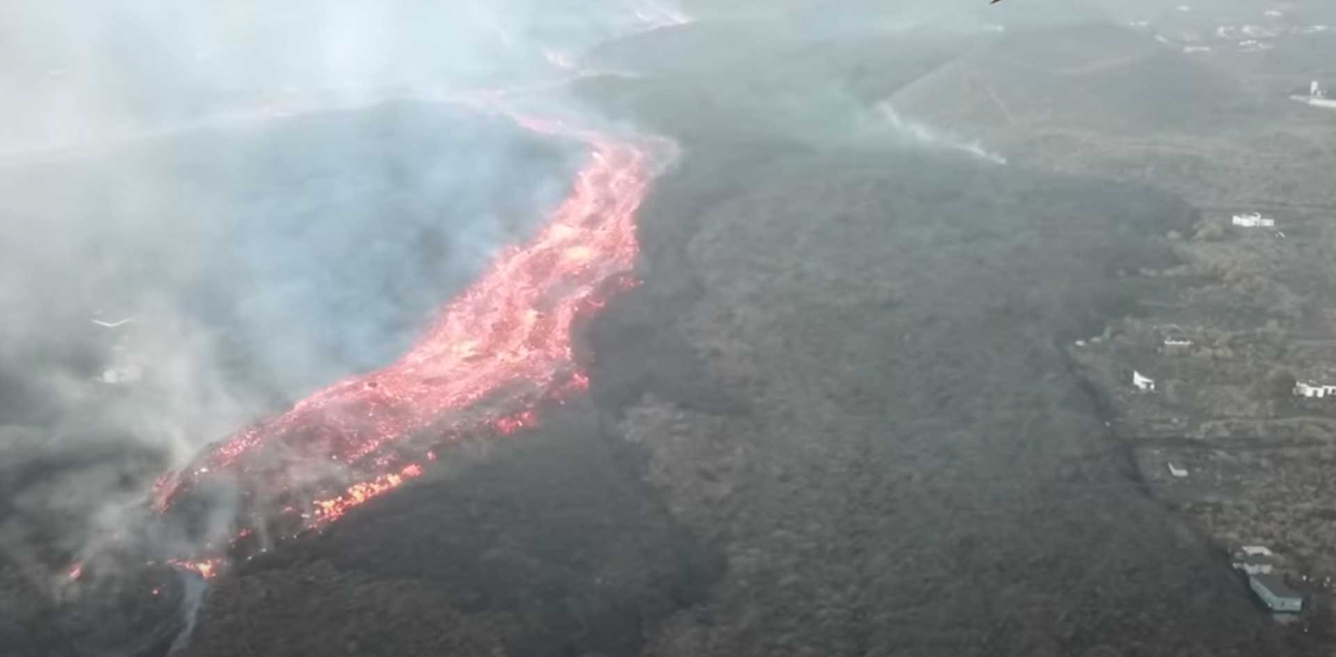 Vista de dron del la lava del volcán de La Palma a 28 de octubre / Imagen: IMGE