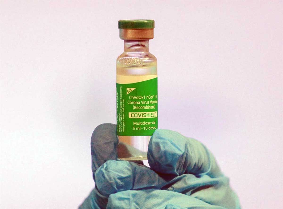 Un vial con la vacuna Novavax / Foto: SINC