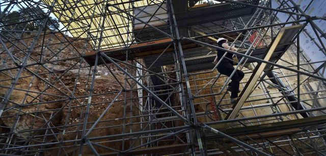 Enormes estructuras de andamiaje / Foto: Alfons Rodríguez