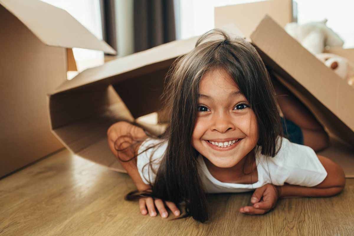 Lo mejor de los juguetes simples es que encajan con algo que niñas y niños ya traen de serie: la imaginación / Foto: SINC