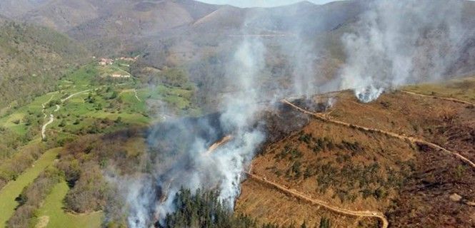 Incendio en Asturias durante el mes de abril / Foto: EP