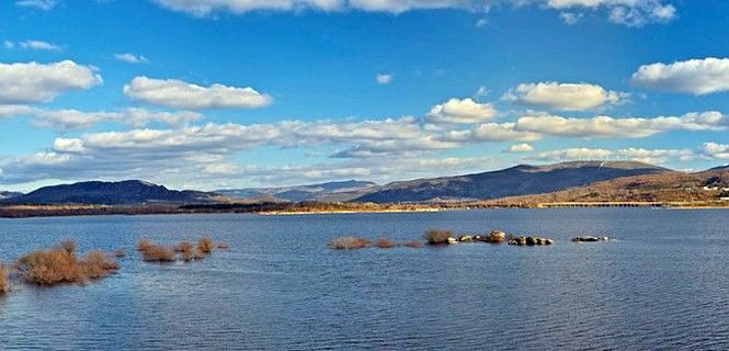 La política hidrológica se lleva la mayor parte de los recursos. Embalse de Salas (Ourense) / Foto: Cascalheira