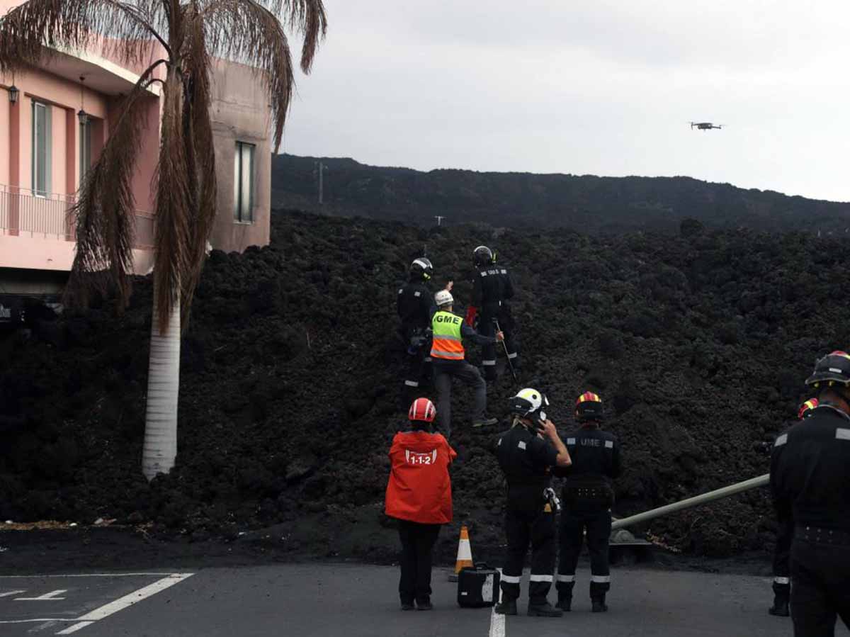 Cata de lava realizada en el barrio de La Laguna, La Palma / Foto: Gobierno de Canarias