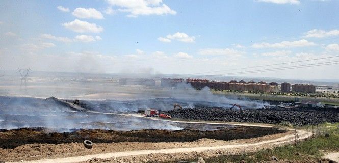 Restos del incendio del vertedero ilegal del Seseña / Foto: EP - JCCM