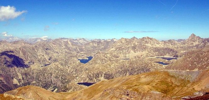 Vista aérea del Pirineo central / Foto: SINC - Javier Sigró 