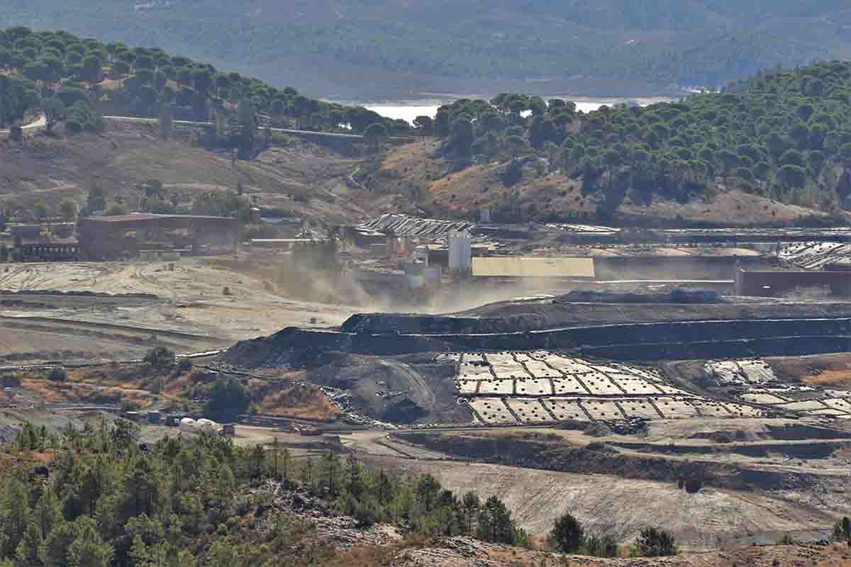 Alertan de la llegada de 12.000 toneladas de residuos tóxicos con destino vertedero de Nerva / Foto: EP