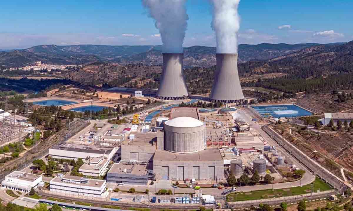 Vista de la Central Nuclear de Cofrentes, Valencia. Europa etiquega el gas y la nuclear como inversiones verdes / Foto: EP