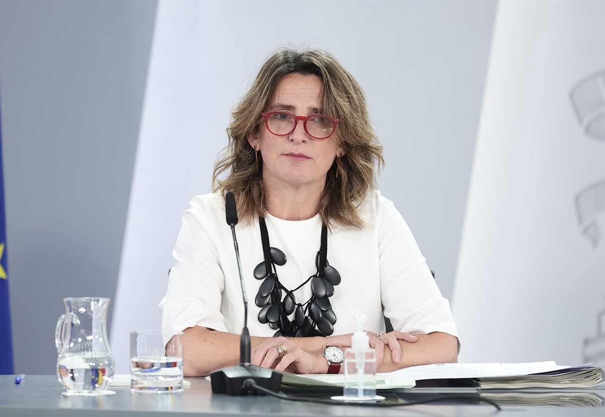 La vicepresidenta y ministra para la Transición Ecológica.  Cataluña va "tarde" con las renovables  / Foto: E. Parra - EP