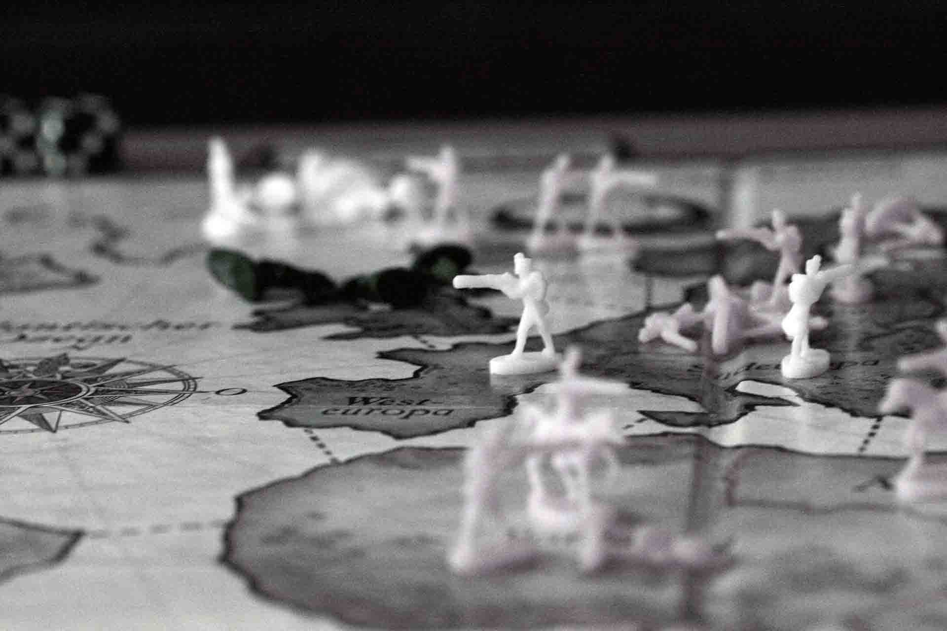 Mapa con soldados en miniatura de la guerra fría. Conflicto entre Rusia y Ucrania / Imagen: Pixabay