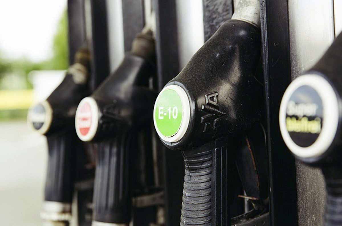 Surtidores de gasolina y gasóleo en un área de servicio / Foto: EP