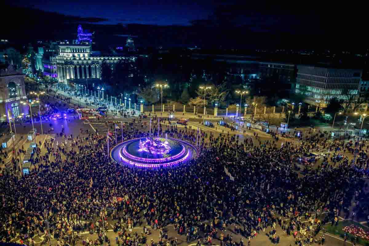 Panorámica de una manifestación por el 8M, Día Internacional de la Mujer, desde la plaza de Atocha hasta la de Colón, a 8 de marzo de 2022, en Madrid / Foto: EP