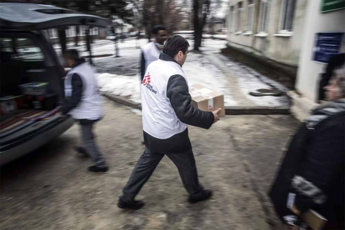 Reparto de ayuda de Médicos Sin Fronteras (MSF) en Donetsk (Ucrania)