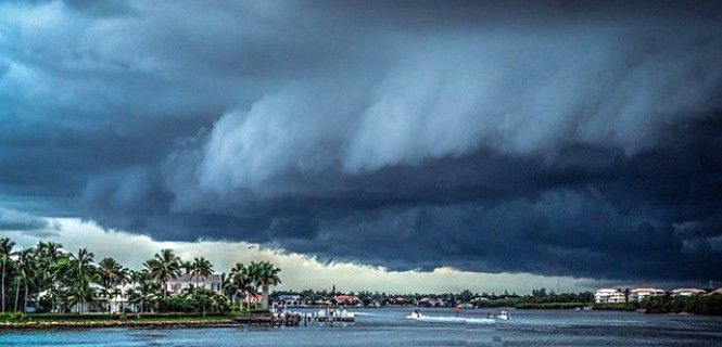 Un huracán alcanzando las costas de Florida / Foto: Maria Michelle