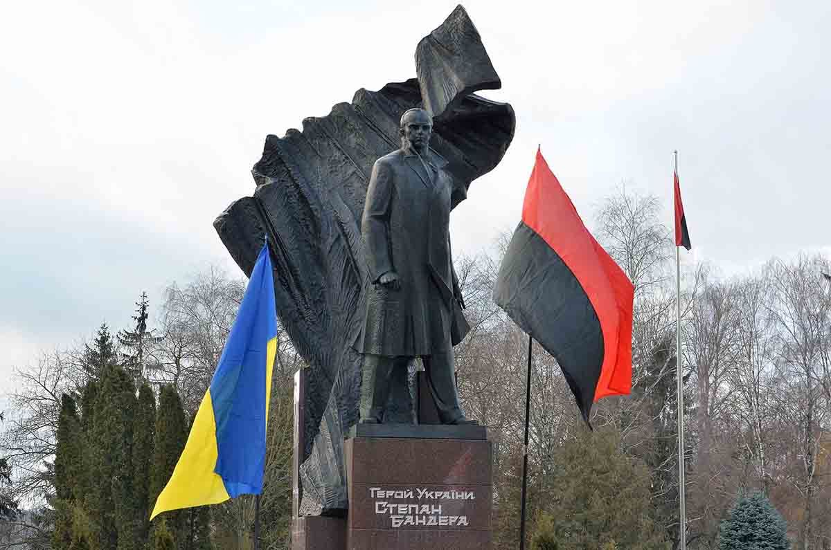 Estatua de Stepan Bandera / Foto: Mykola Vasylechko - Wikimedia