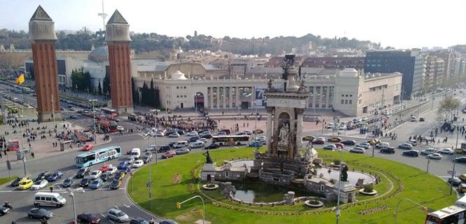 Vista de la plaza de España, puerta de acceso a la montaña de Montjuïc / Foto: Circula Seguro