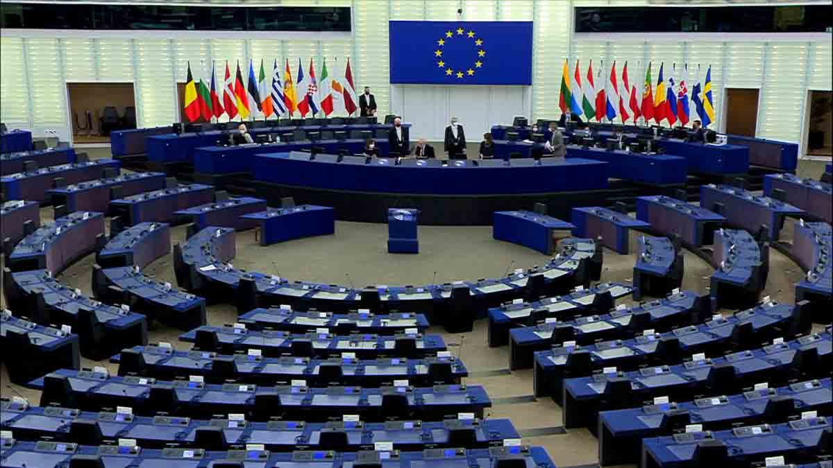 La Eurocámara vota una nueva normativa para contaminantes orgánicos y residuos / Foto: EP