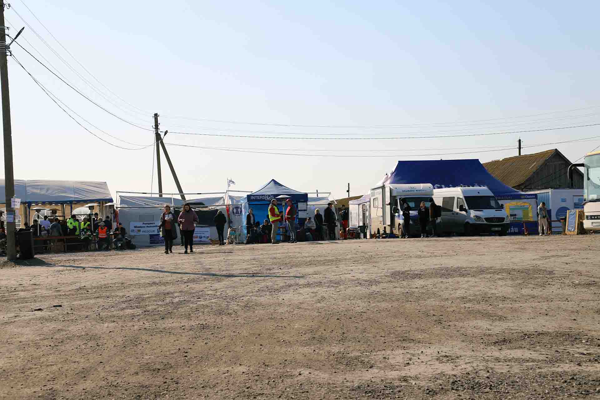 Descampado en Palanca, punto fronterizo de Moldavia, habilitado para la llegada y partida de personas procedentes de Ucrania / Foto: FFM - EA