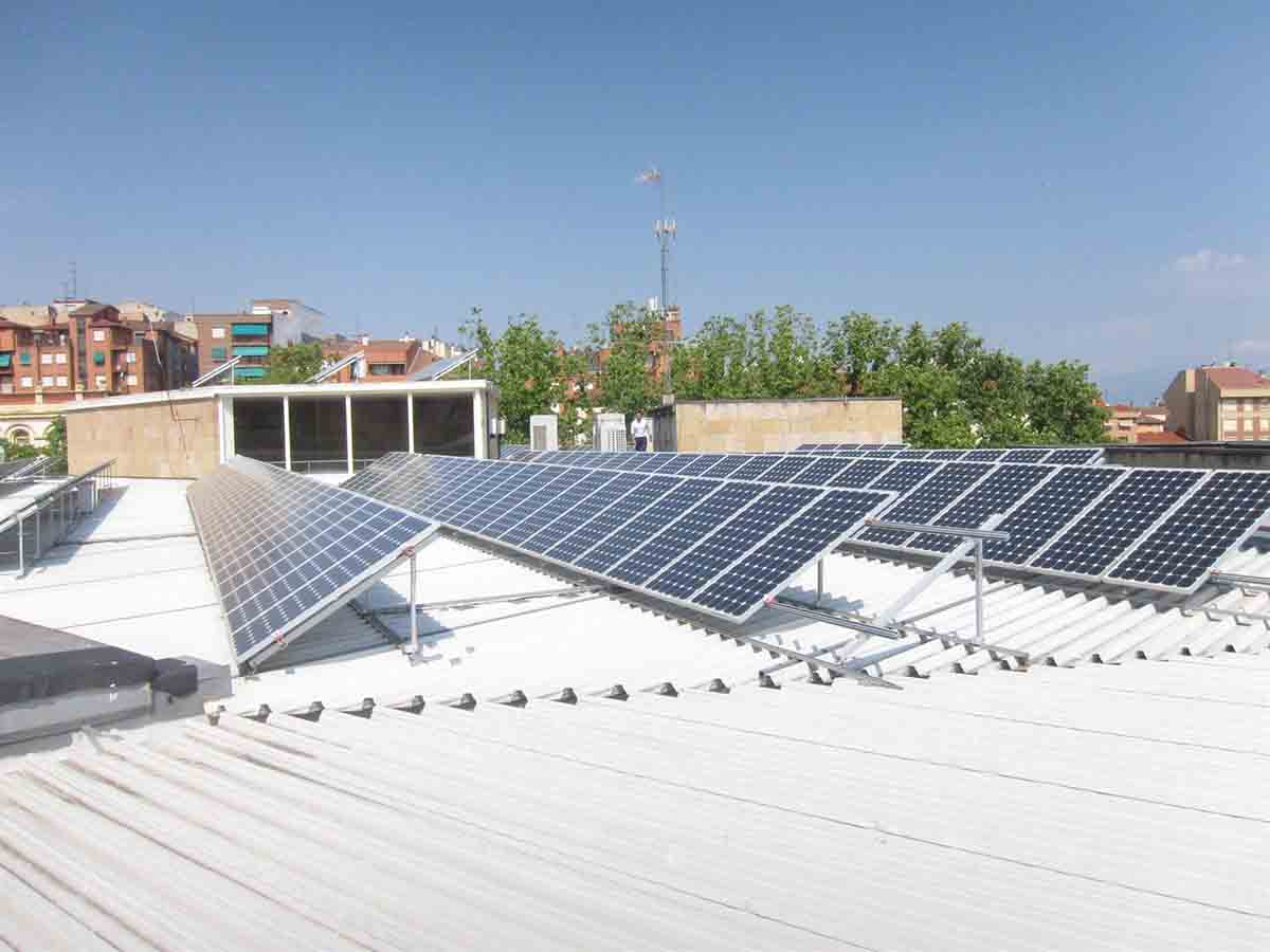 Instalaciones fotovoltaicas de autoconsumo. Comunidad energética / Foto: EP