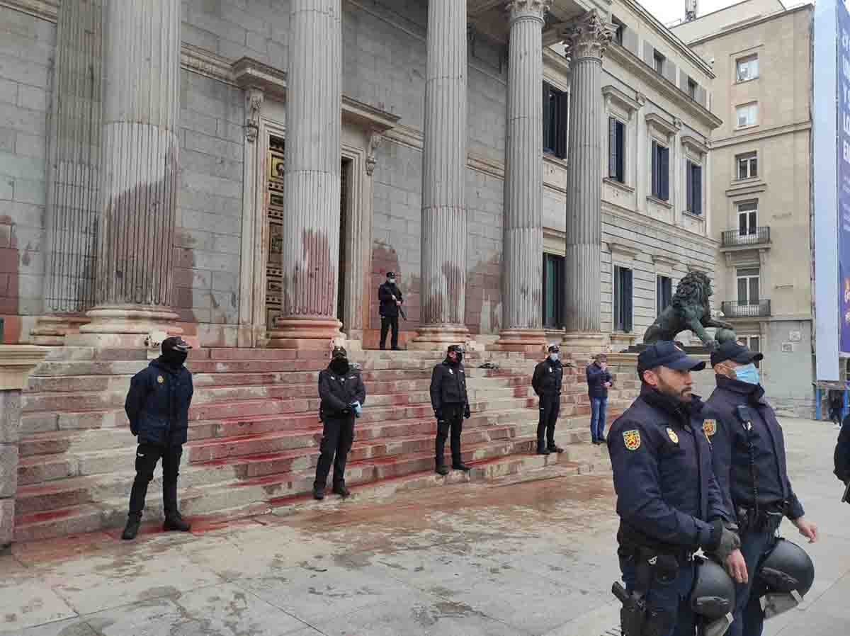 "Inaceptable" la actuación policial contra Científicos por el Clima / Foto: EP