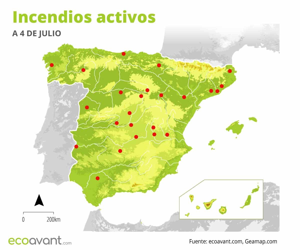 Mapa de los incendios forestales activos en España a 4 de julio de 2022 / Imagen: EA Mapa de los incendios forestales activos en España a 4 de julio de 2022 / Imagen: EA