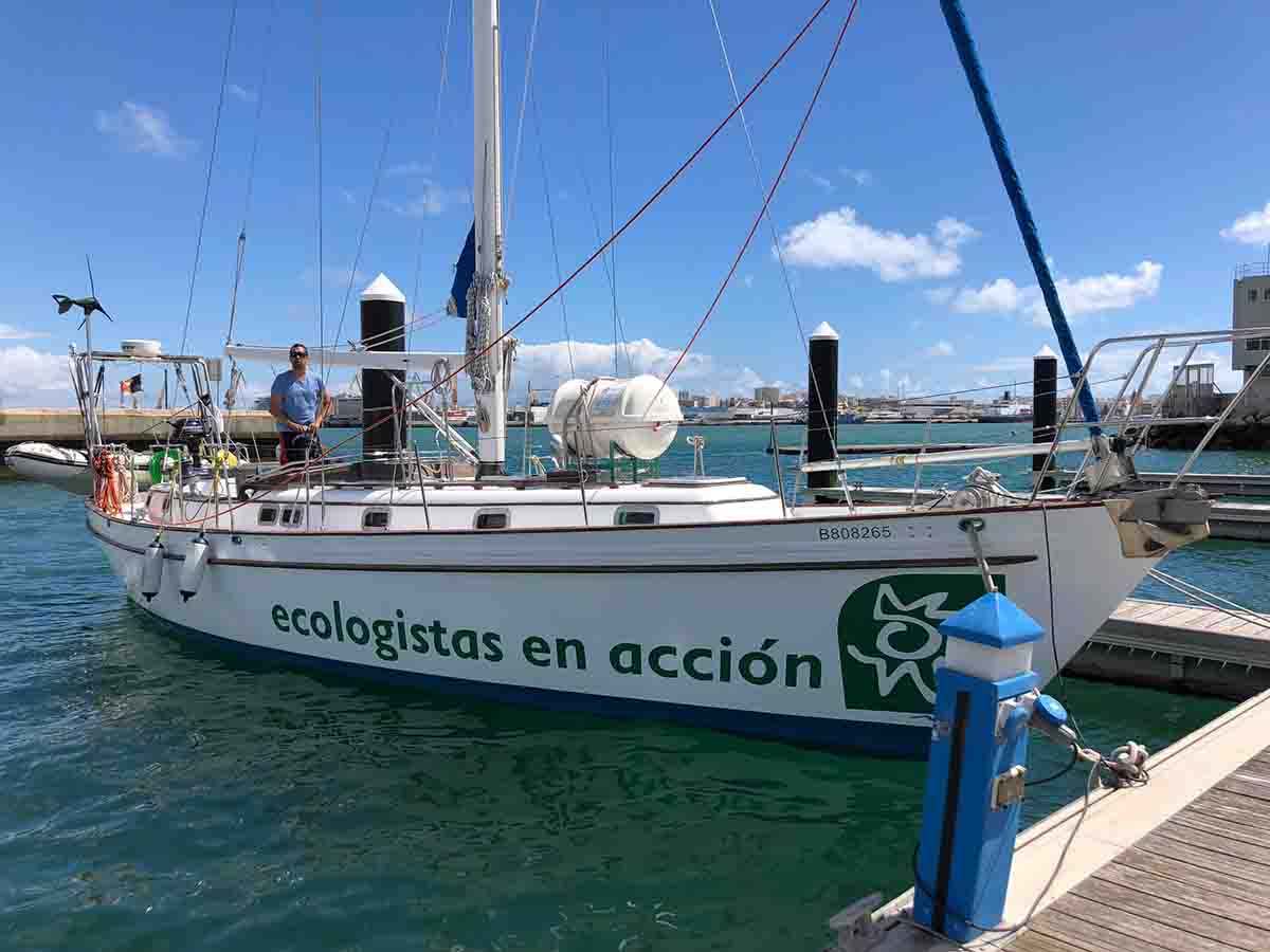 Arranca la campaña “Marea Contra el Gas” de Ecologistas en Acción en el velero Diosa Maat. Midcat / Foto: Ecologistas en Acción
