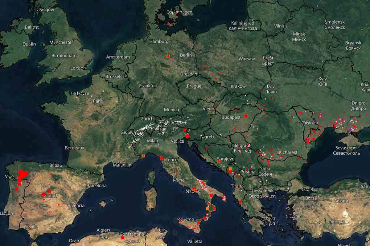 Mapa de los fuegos activos y las áreas quemadas en Europa a 22 de julio de 2022 / Foto: Copernicus