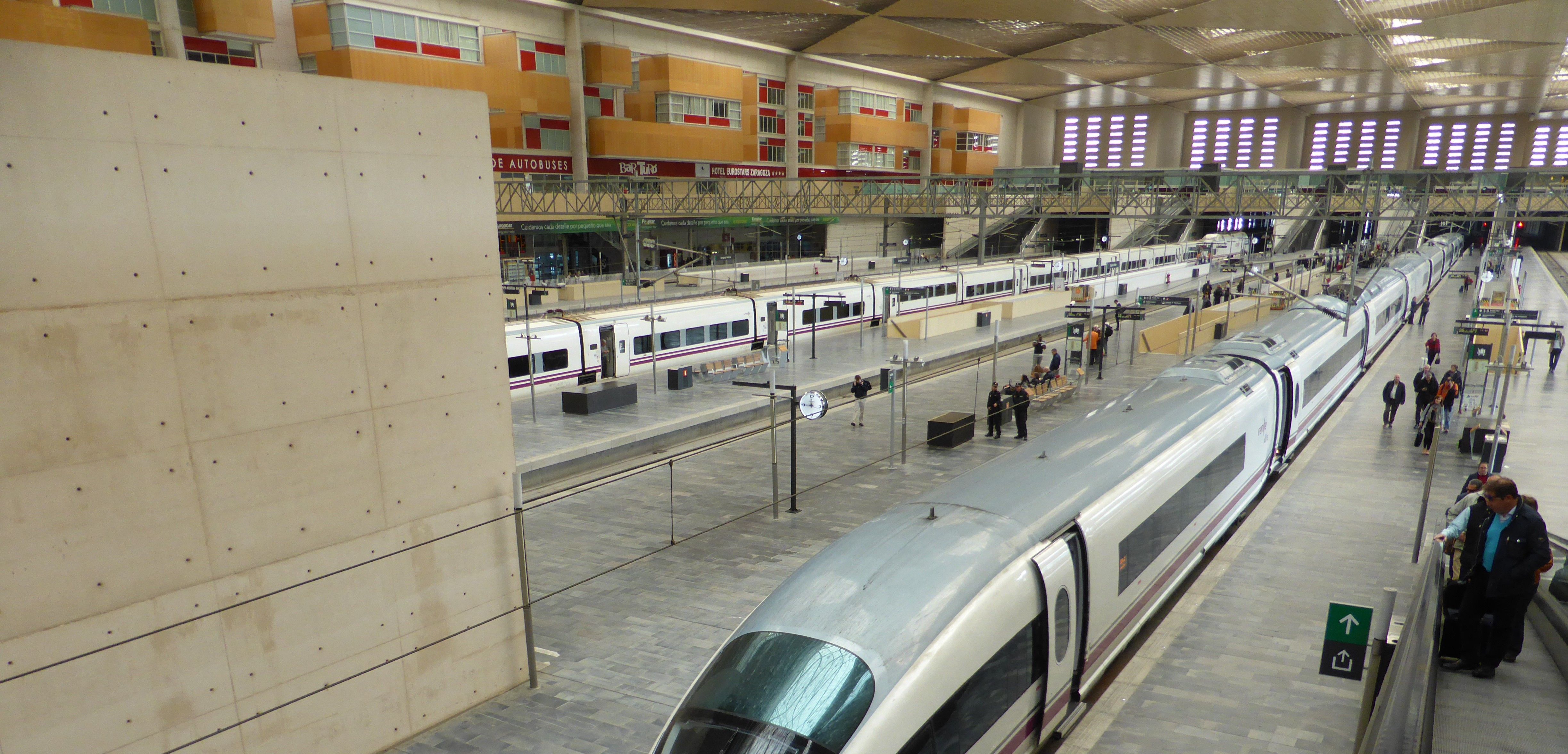 Los trenes de alta velocidad cubren la mayor parte de España en menos de tres horas / Foto: Wikipedia