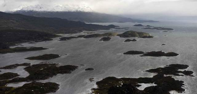 El canal de Beagle, llamado así en honor del buque británico en el que Charles Darwin llegó a esta parte del mundo / Foto: Alfons Rodríguez