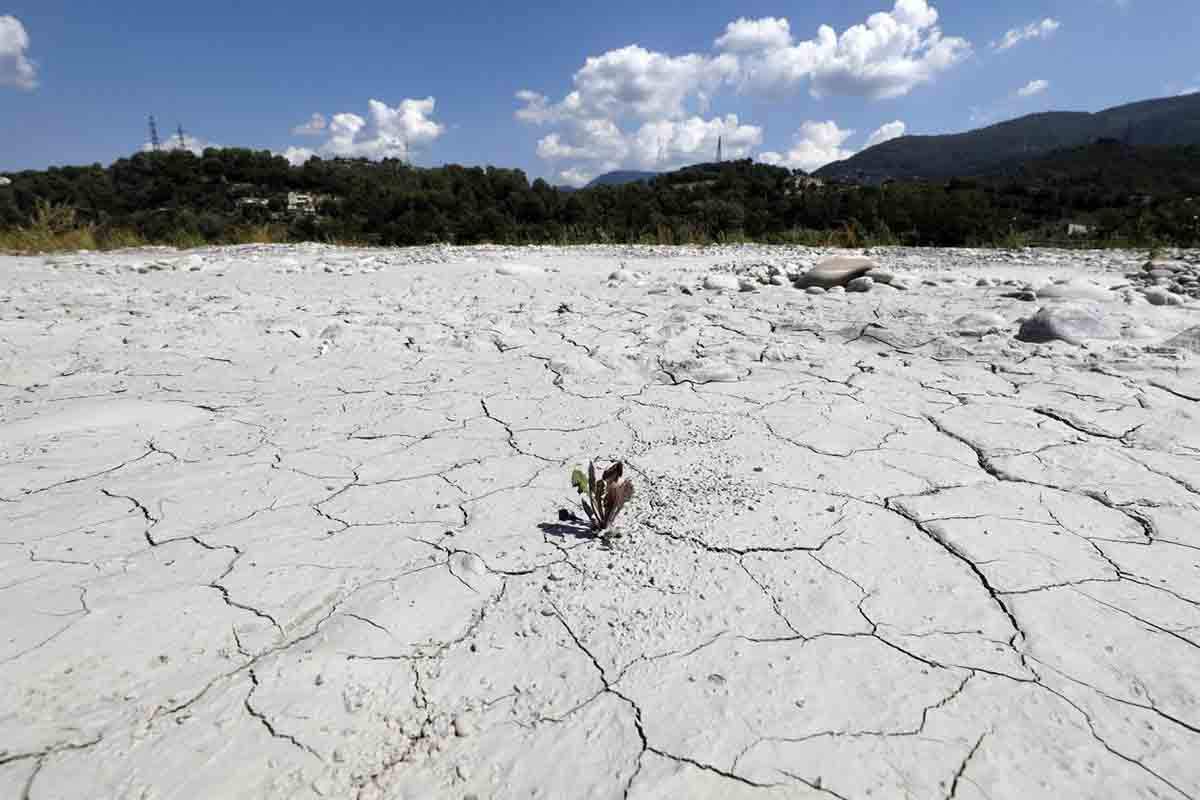 El cambio climático preocupa a los españoles. Sequía en Saint Martin du Var, sur de Francia / Foto: SINC
