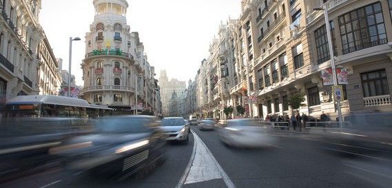 La Gran Vía es una de las avenidas que más ha visto reducirse el tráfico / Foto: Pixabay