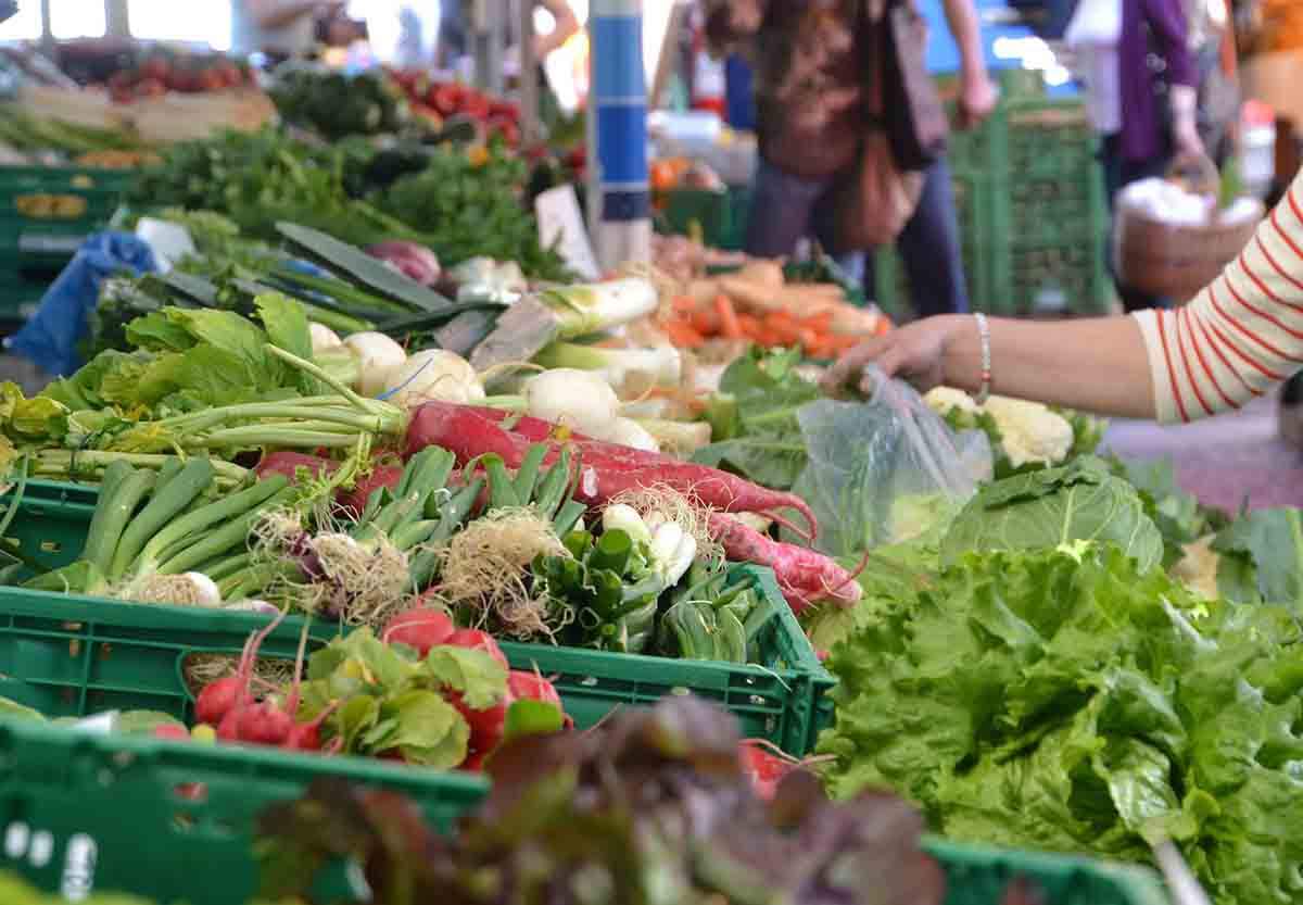 Mercado, verduras de temporada / Foto: Pixabay
